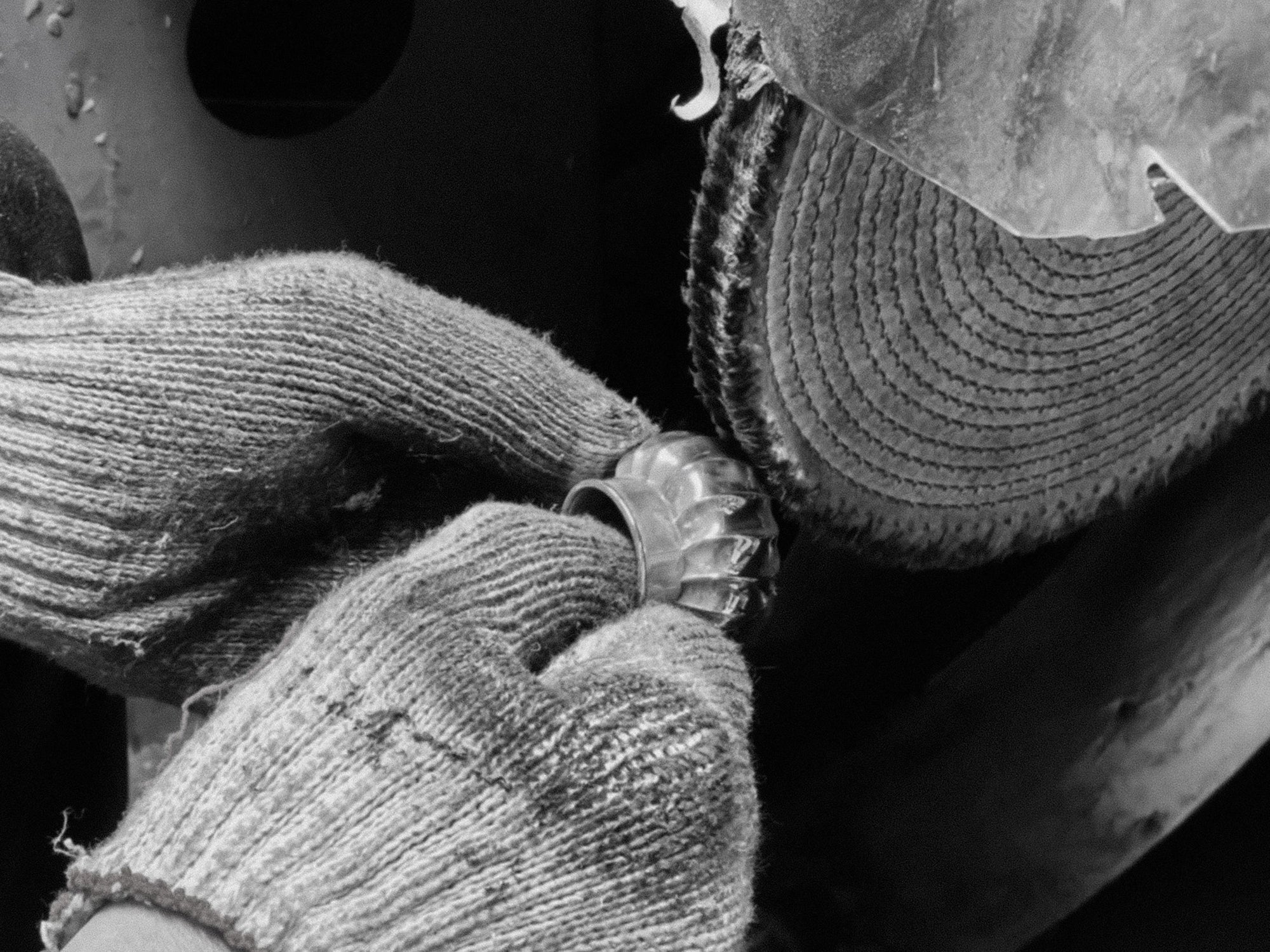 Hand  polishing of Moëhr zinc cap